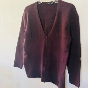 RDI Deep V-Neck Lightweight Sweater - Burgundy